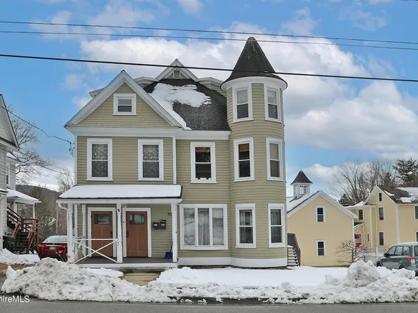 70 Franklin St, Lee, MA 01238