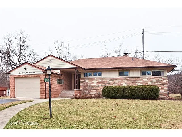 2817 Sunset Ave photo 1