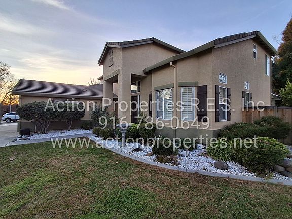 4th image of 373 Caldarella Cir