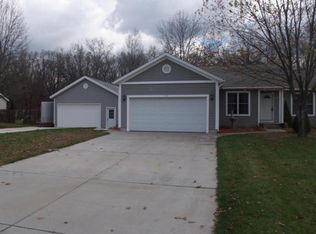 94 Serra Ct, Muskegon, MI 49442