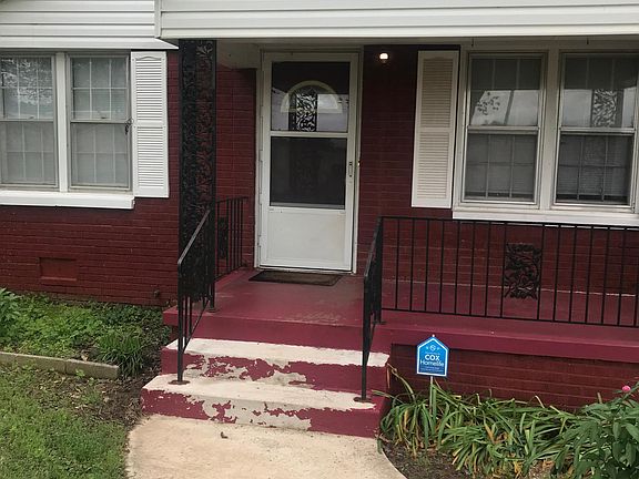 3rd image of 4038 NW 9th St
