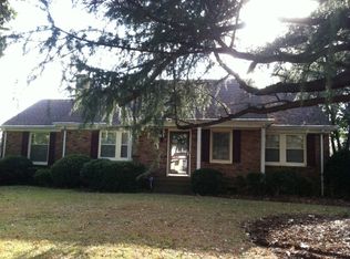 102 S 7th St, Pinetops, NC 27864