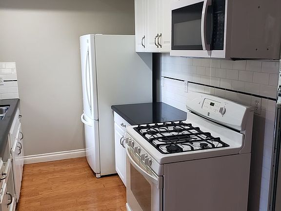 3rd image of 1141 Packers Cir Unit 84