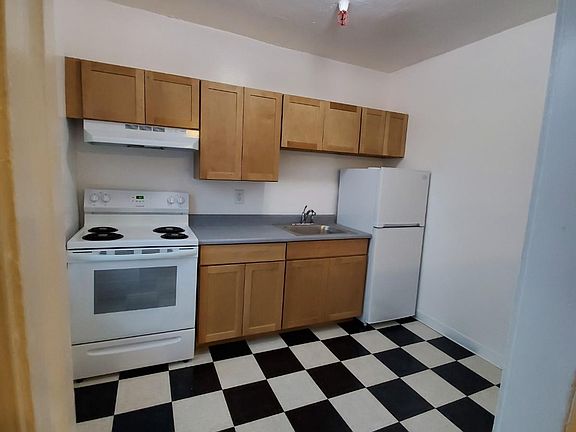 2nd image of 1550 Fillmore St APT 510