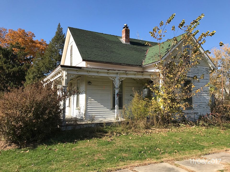 2nd image of 455 Jackson St