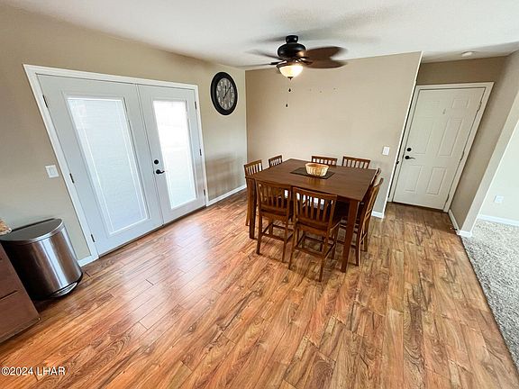 3rd image of 410 Flamingo Ln