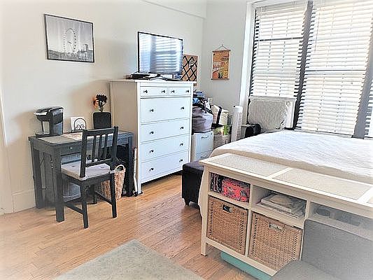 1st image of 50 W 72nd St APT 1512