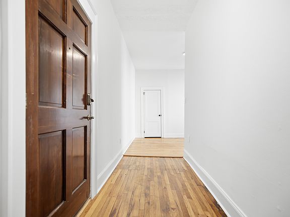 5th image of 425 N Highland Ave NE #429-1