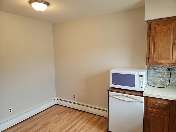 4th image of 214 N Essex Ave #3