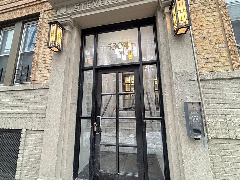 5304 Palisade Ave #100 — Photo 7