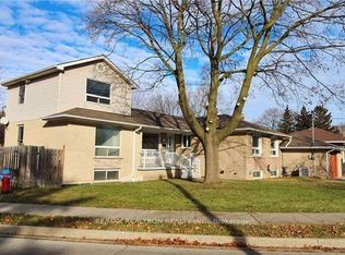 377 Balkan Rd #B, Richmond Hill, ON L4C 2P2