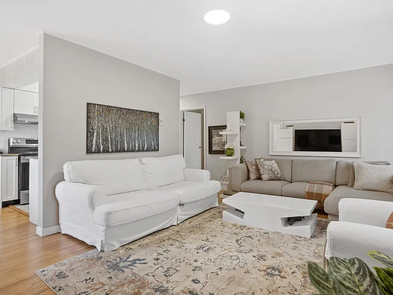 6111 Tisdall St — Photo 38