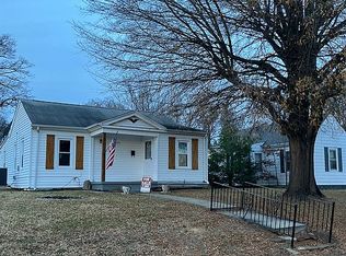 914 Park St, Altavista, VA 24517