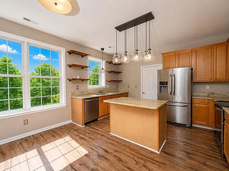 5803 Whisperwood Dr — Photo 12