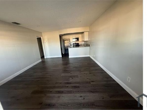 170 W 28th St APT A