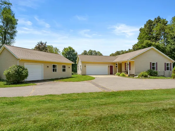 7146 Oakland Dr, Portage, MI 49024