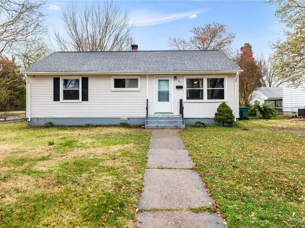 107 E Gray St, Sandston, VA 23150