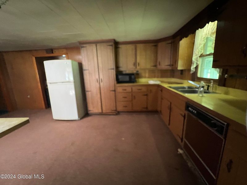 4th image of 7 Saunders Drive