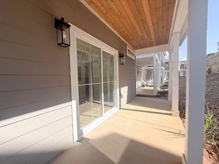 1333 Belfair St — Photo 15