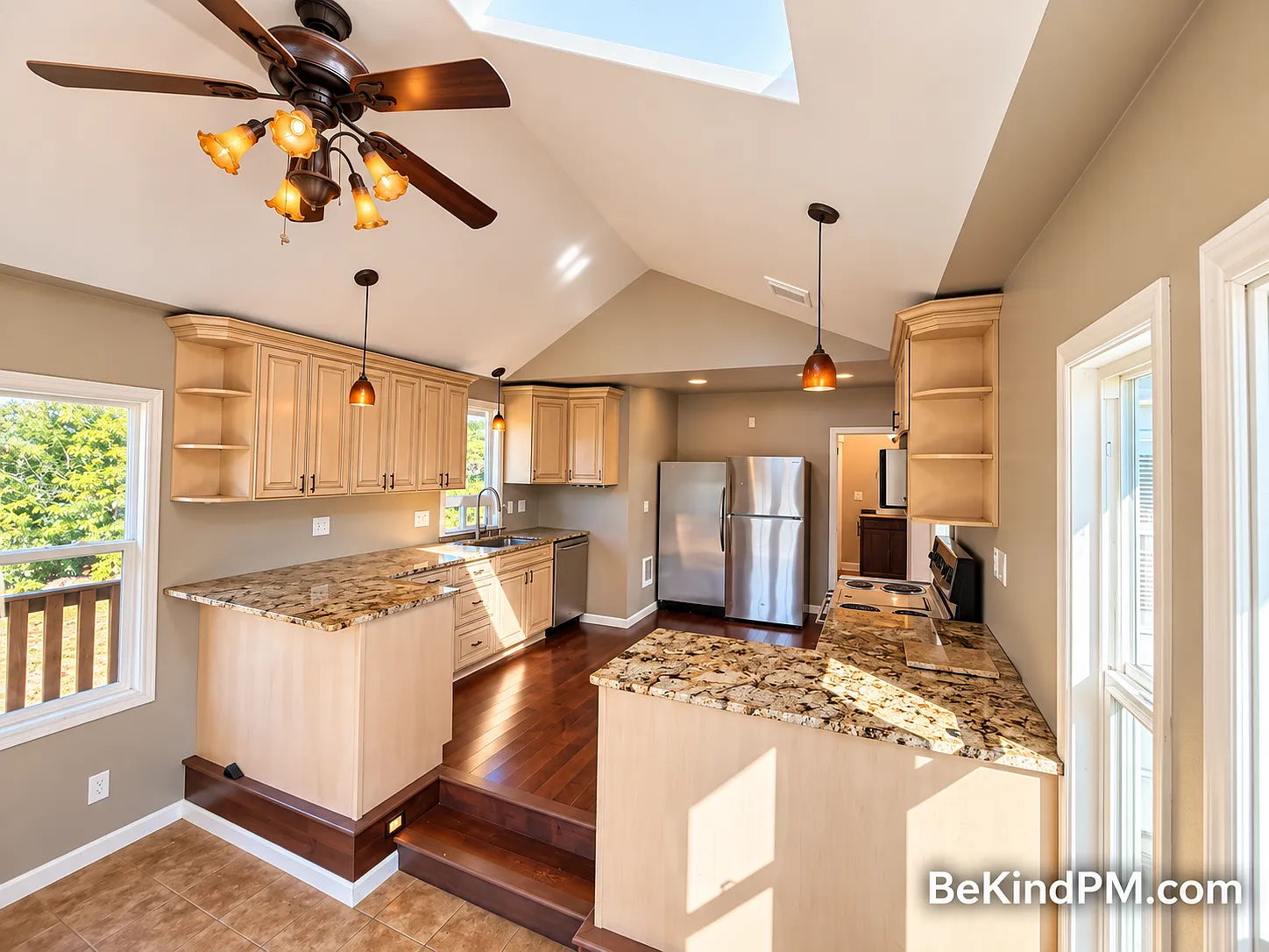 4 bed, 2500 sqft, $3,495 — Photo 4