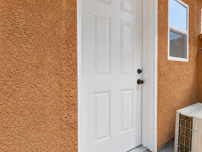 505 S Renn Ave — Photo 22