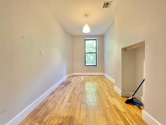 Rented by Doorway NYC, LLC | media 13