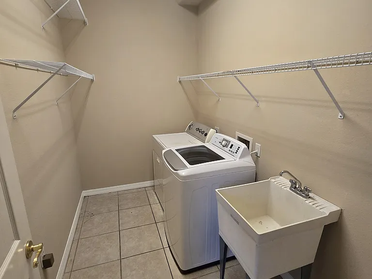 3637 Summerwind Cir — Photo 21