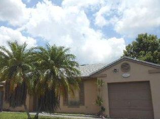 5917 Woodland Point Pl, Fort Lauderdale, FL 33319