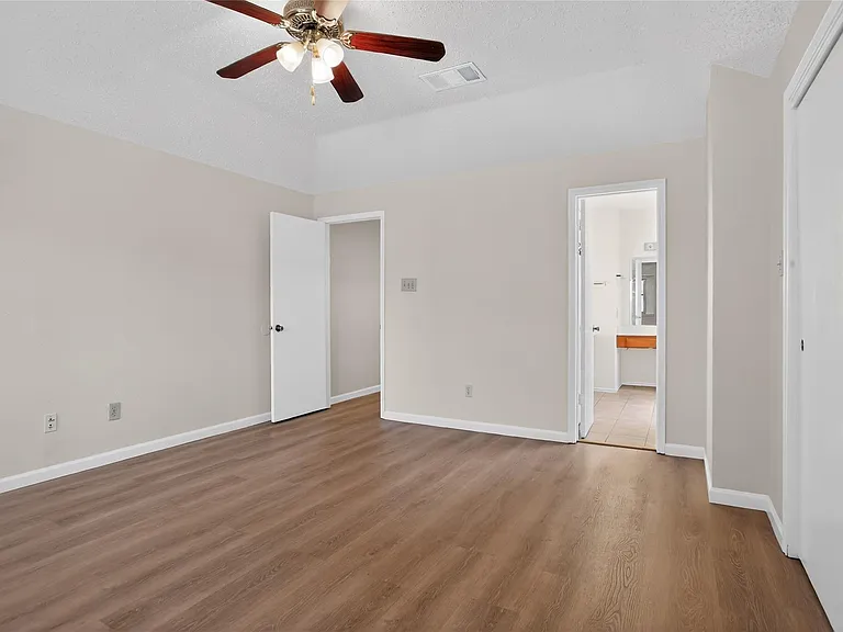 1211 Berrystone Trl — Photo 13