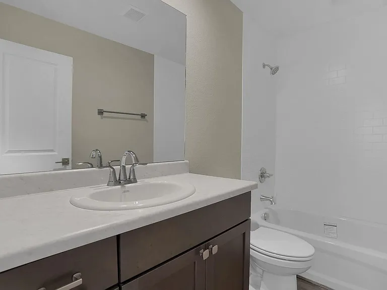 3792 Venice Grv — Photo 19