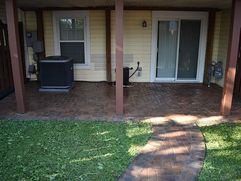6844 Signature Cir — Photo 20