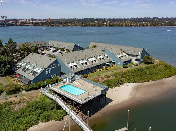 178 N Hayden Bay Dr, Portland, OR 97217