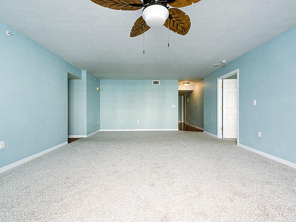 5th image of 1 John Anderson Dr #5070