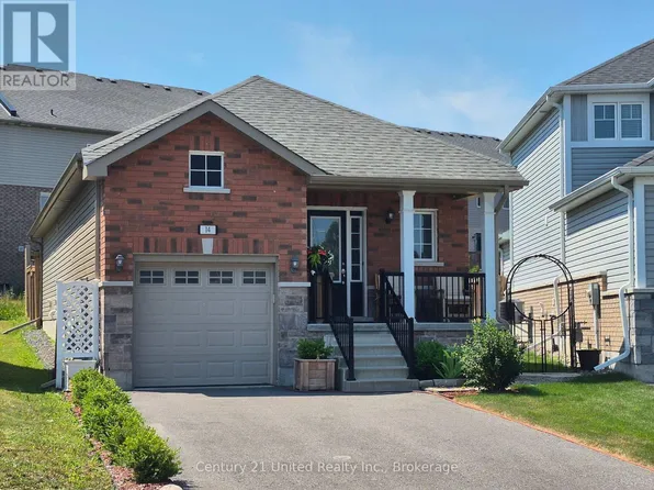 14 Summer Ln #5, Selwyn, ON K9L 0G4