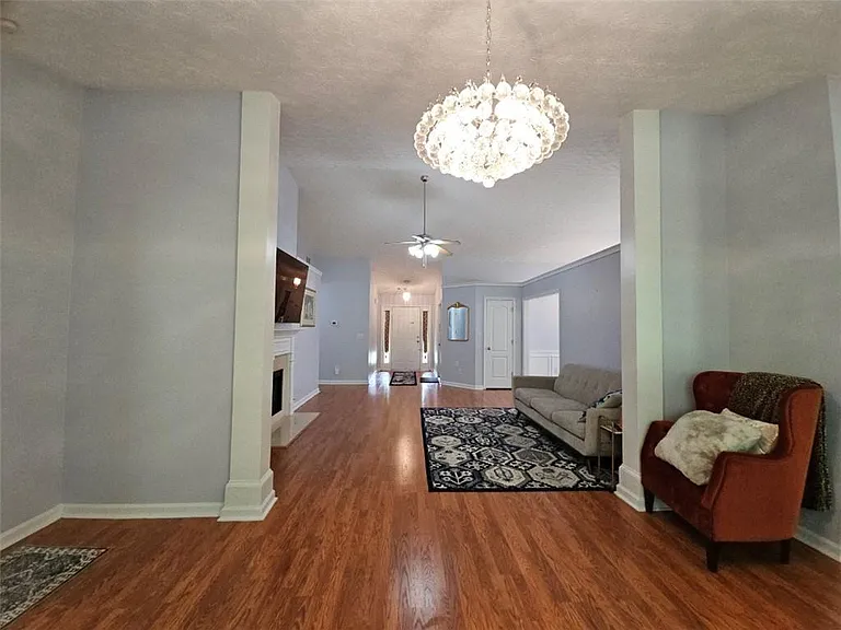 1620 Jami Hollow Way — Photo 9