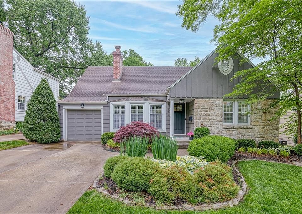 5549 Aberdeen Rd, Fairway, KS 66205 Zillow