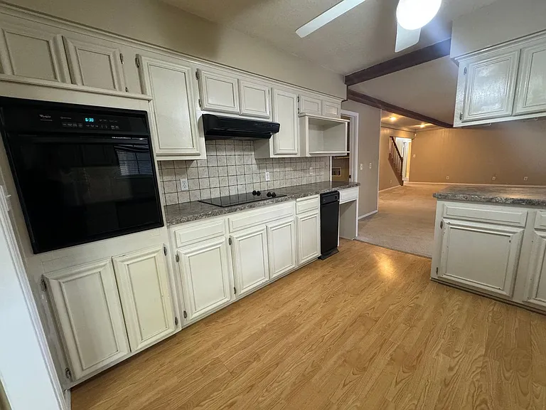 8406 S Gary Ave — Photo 19