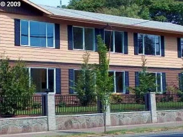 9221 N Lombard St, Portland, OR 97203