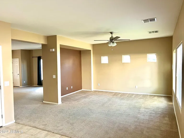 2414 W Hunter Ct — Photo 6