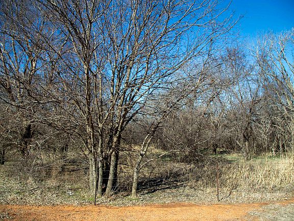 4th image of 8 Mile Rd