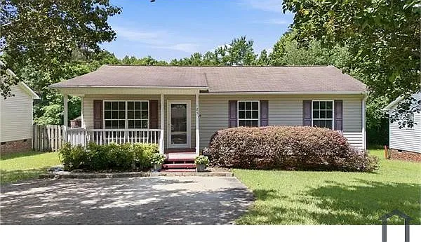 125 Bellevue Dr — Photo 1
