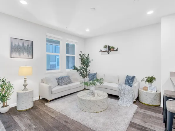 1013 Onofrio Ln Unit 2, San Jose, CA 95131