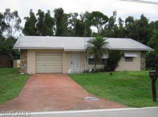 18433 Iris Rd, Fort Myers, FL 33967