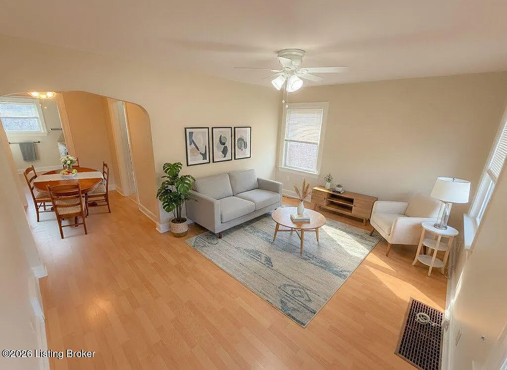 1 bed, 1.0 bath, 625 sqft, $975 — Photo 2