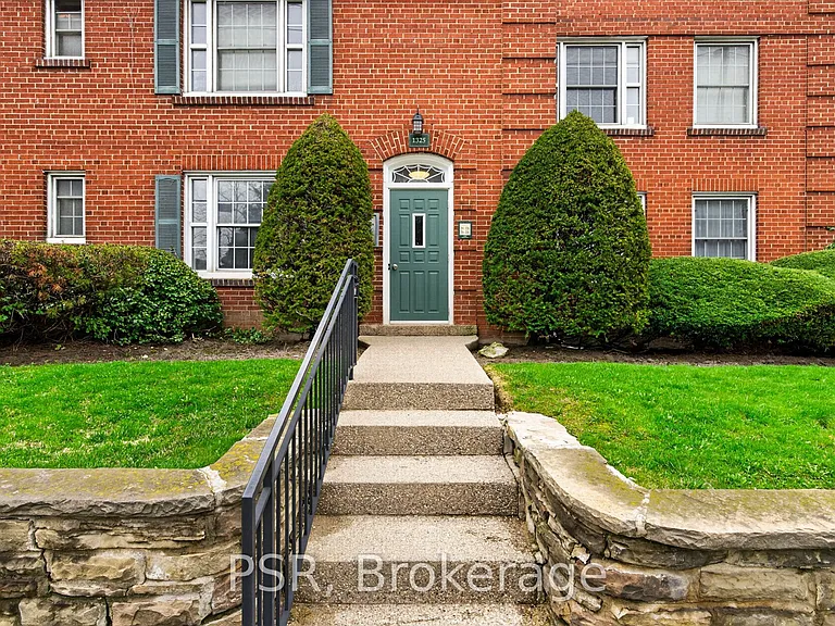 1325 Bayview Ave #L21 — Photo 1
