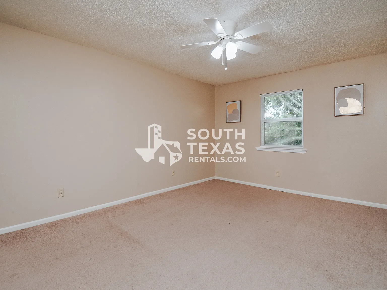 Sherwood Townhomes — Photo 4