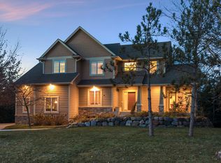 9200 Pinehurst Rd, Woodbury, MN 55125