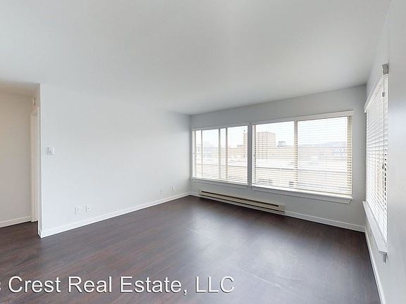 4th image of 4141 Brooklyn Ave NE APT 101
