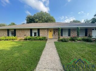 2906 Crestwood Ln, Kilgore, TX 75662