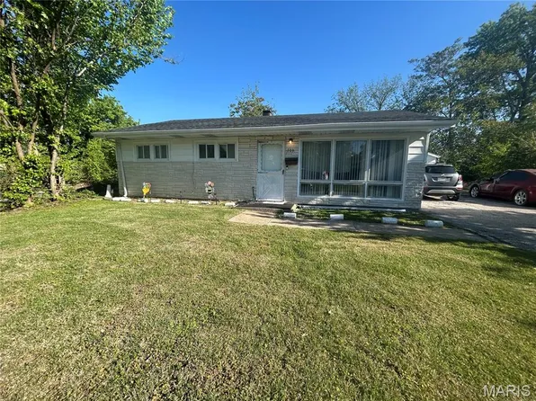103 Kenneth Ave, Cahokia, IL 62206